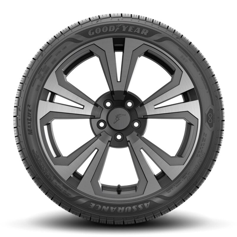 03-110201702-Goodyear-Assurance MaxLife 2-235/40R19-Tire-Image03