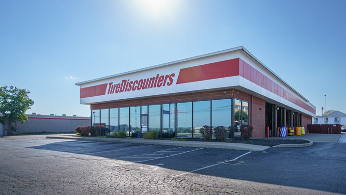Photo of Tire Discounters Dayton Mall at 8081 N Springboro Pike, Miamisburg, OH 45342