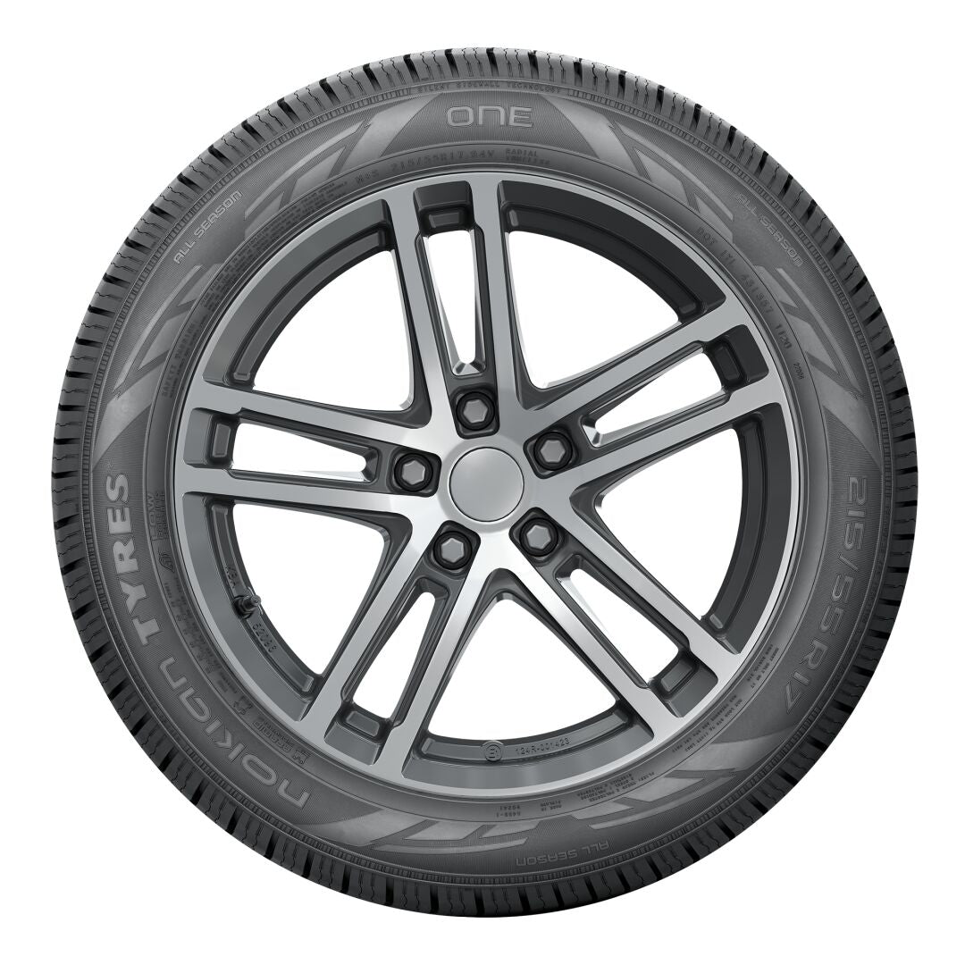 03-T431315-Nokian-One-235/55R19-Tire-Image03