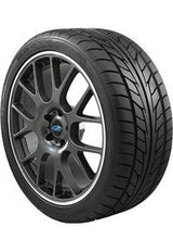 01-182380-Nitto-NT555-285/40ZR17-Tire-Image01
